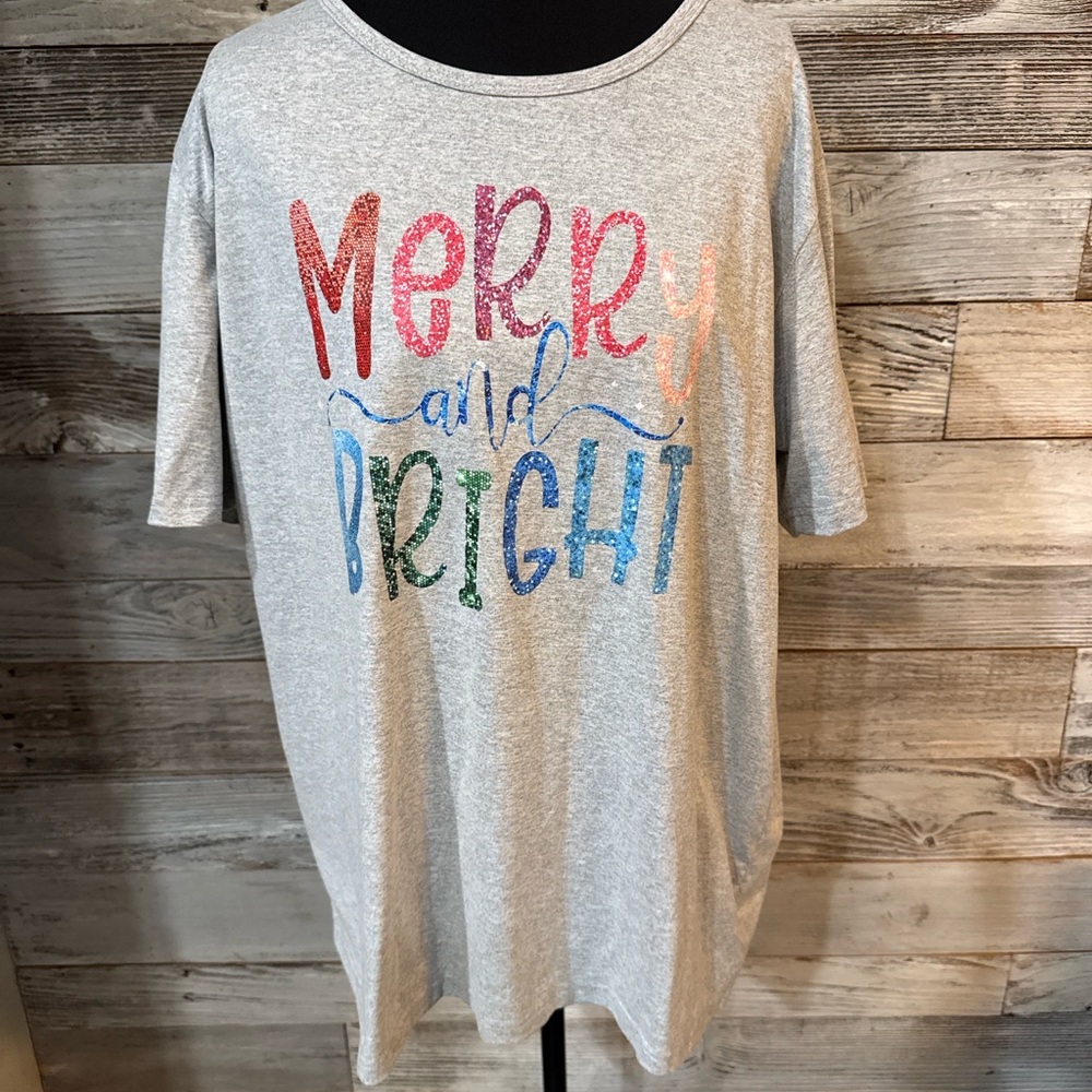Gray 'Merry and Bright' Short Sleeve Tee